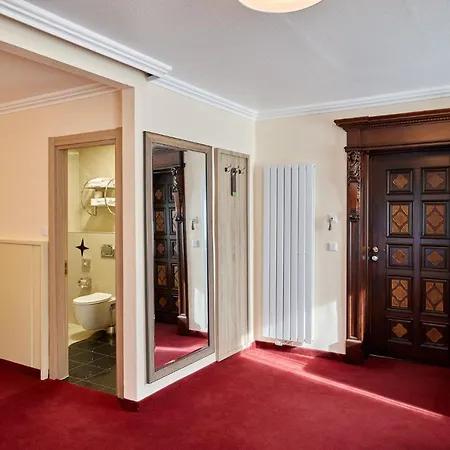 Szálloda Atlas Posthotel Garmisch-Partenkirchen