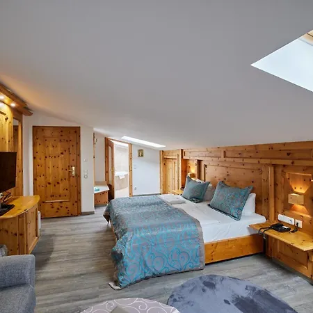 Atlas Posthotel Ξενοδοχείο 4*