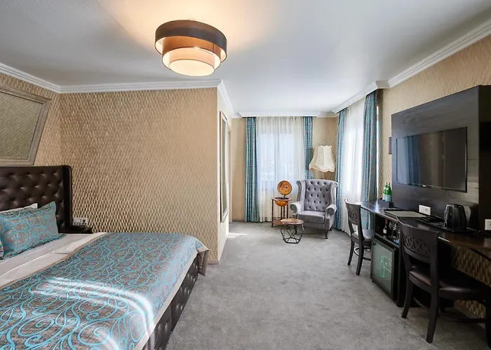 Atlas Posthotel ホテル 4*
