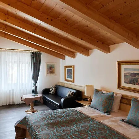 Atlas Posthotel 4*