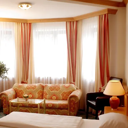 Hotel Atlas Posthotel 4*