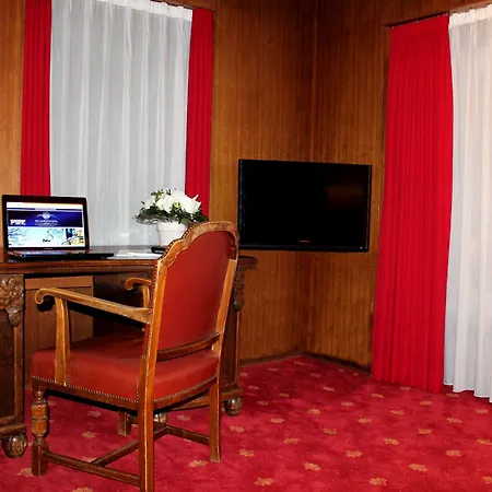 酒店 Atlas Posthotel 4*